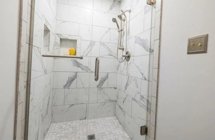 Reforma de baño adaptado para movilidad reducida